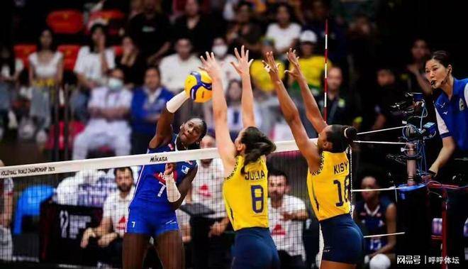 球队在比赛中出现失误，导致反败为胜