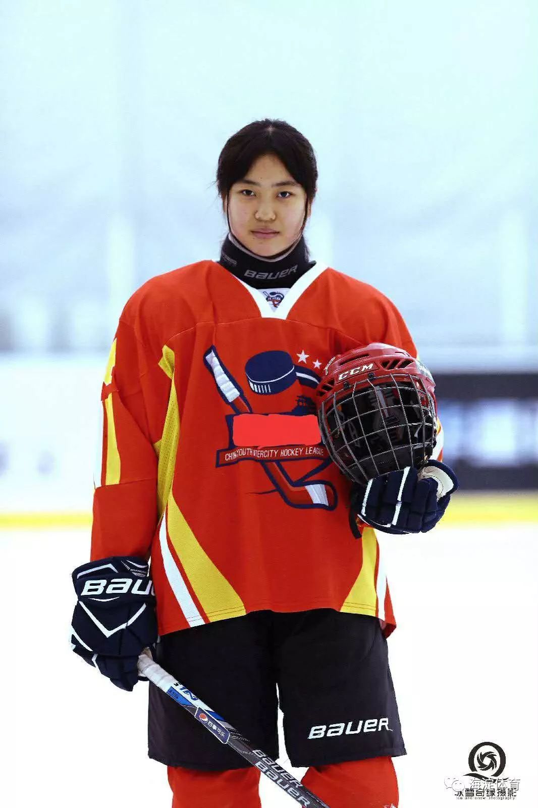 立陶宛女子冰球队夺得第三名