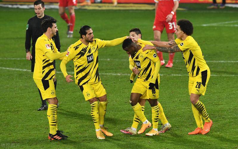 多特蒙德与沃尔夫斯堡对决，激烈的争夺之战的简单介绍